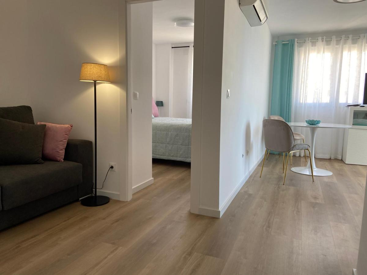 Relaxing Modern Beachfront Apartment - Amazing Sea View Calpe Bagian luar foto
