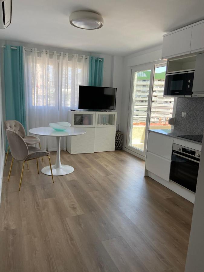 Relaxing Modern Beachfront Apartment - Amazing Sea View Calpe Bagian luar foto